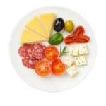 Immagine rappresentativa della categoria Antipasti: assortimento misto su piatto rustico